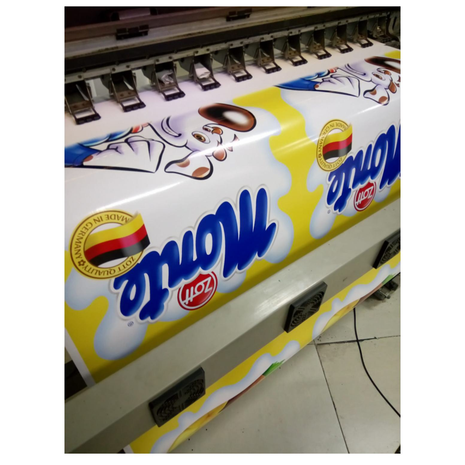 Tem nhãn Decal